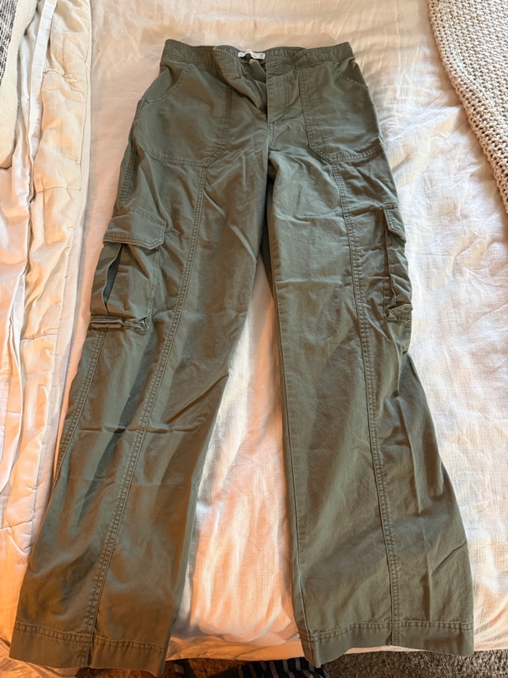 Abercrombie & Fitch Olive Green Straight-Leg Cargo Pants